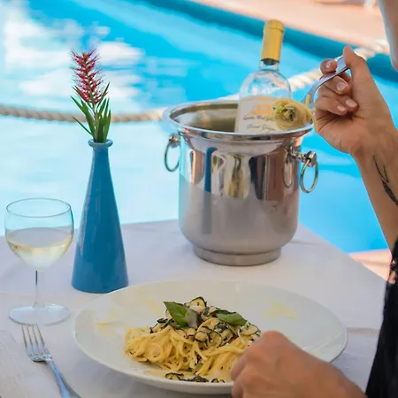 Wellness 4* ソレント